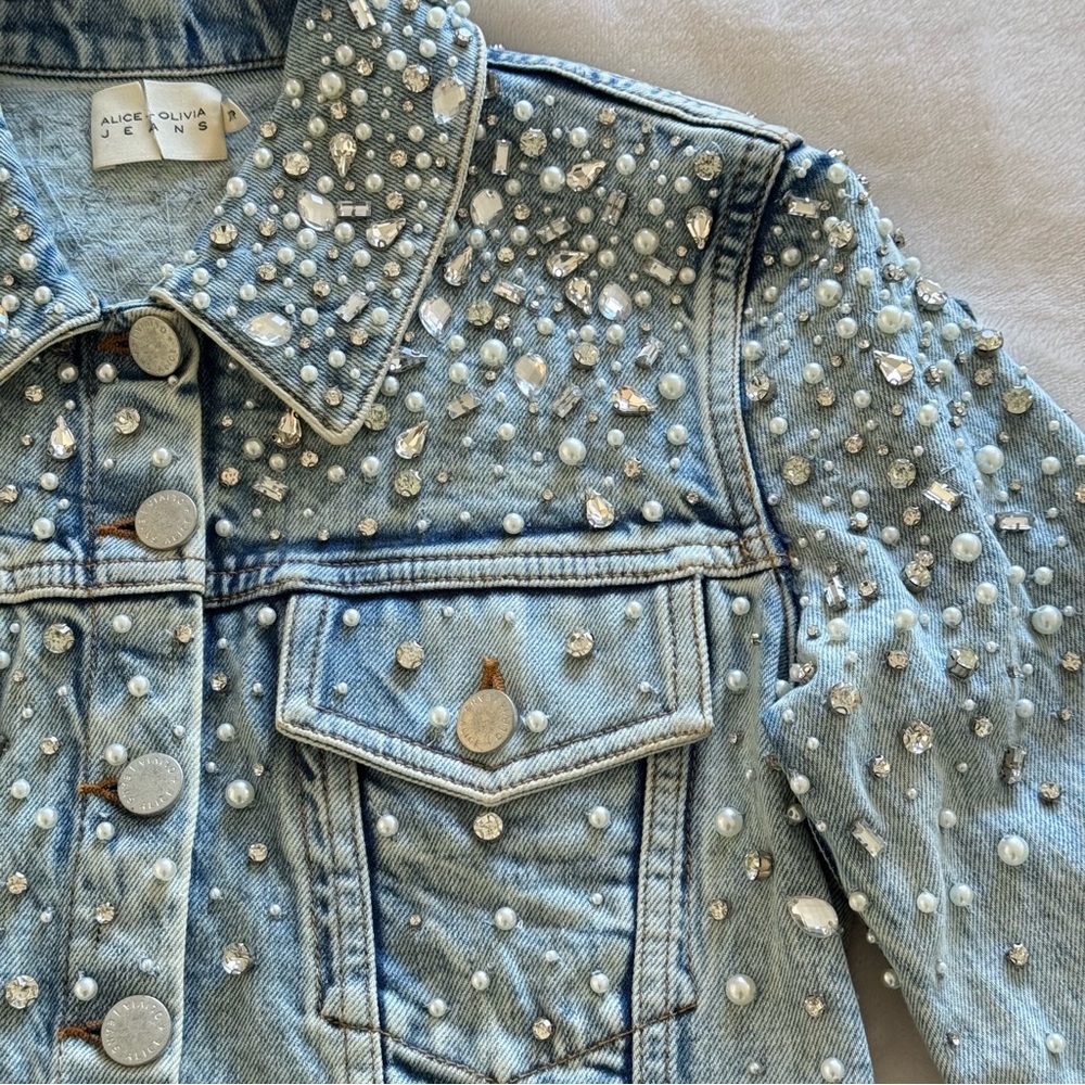 NWOT! Alice + Olivia Nelson Embellished Denim Jacket, Size XS - Picture 5 of 17